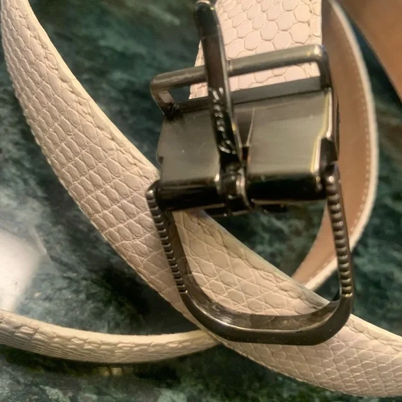 Pierre-G genuine lizard skin white belt, size 40